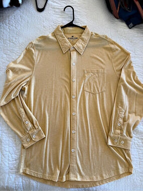 The Normal Brand Casual Button Down Shirt in Yellow New w/o Tags
